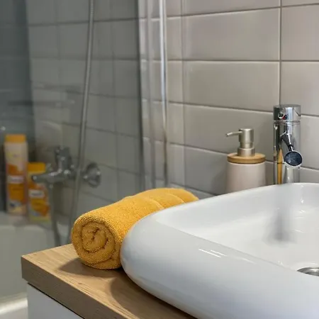 Old Design Studio 3 Apartamento Győr